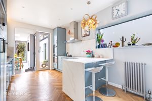 Photo 19- click for photo gallery